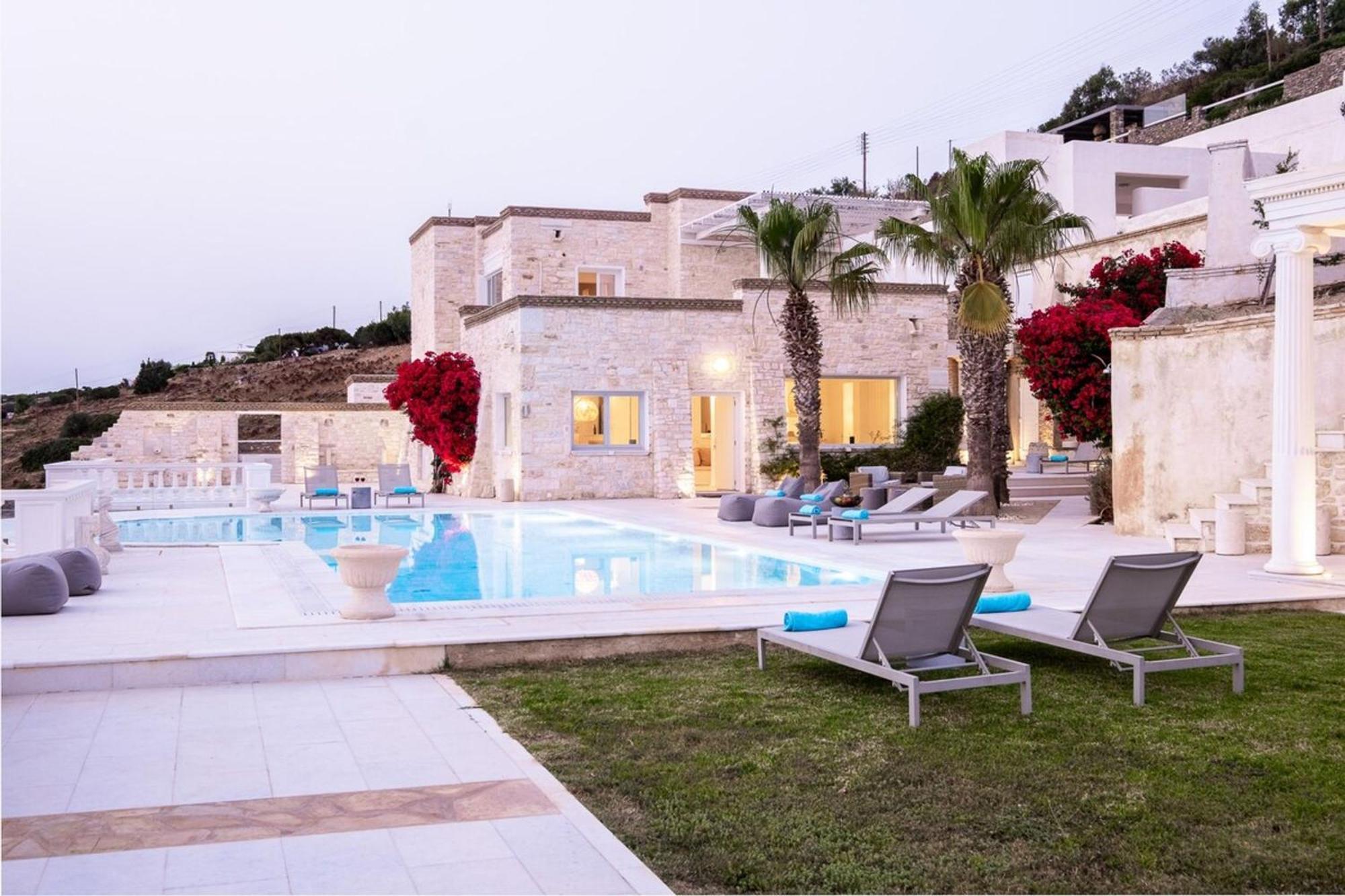 Luxury Villa Aethra -Island Living Paros- Екстериор снимка